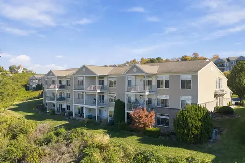 View/Area - 323 Skyview Ct, Ludlow, KY 41016 photo 3 of 9