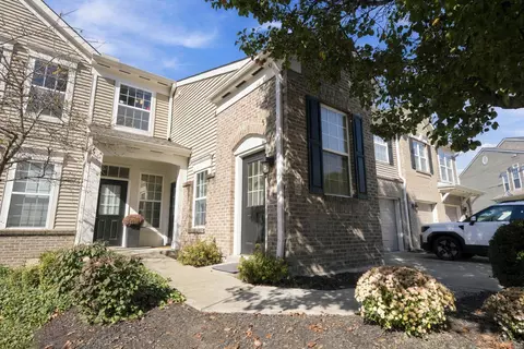 Exterior - 323 Skyview Ct, Ludlow, KY 41016 photo 1 of 6