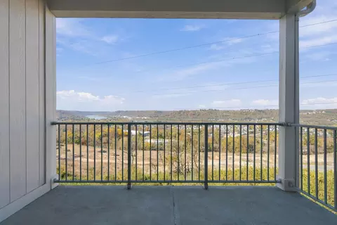 View/Area - 323 Skyview Ct, Ludlow, KY 41016 photo 2 of 9