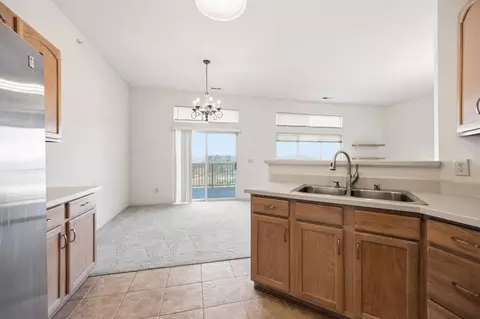 Kitchen - 323 Skyview Ct, Ludlow, KY 41016 photo 1 of 2