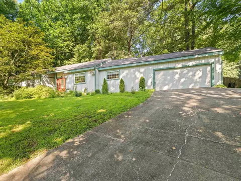 216 Fern Hill Dr, Owensboro, KY 42301