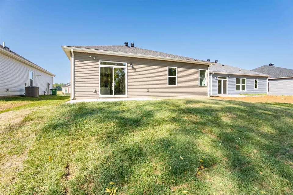 Exterior - 570 Alabaster Ln, Owensboro, KY 42301 photo 6 of 6