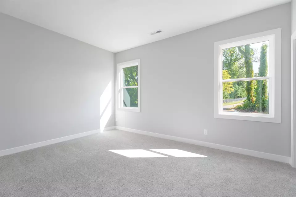 Bedroom - 570 Alabaster Ln, Owensboro, KY 42301 photo 1 of 9