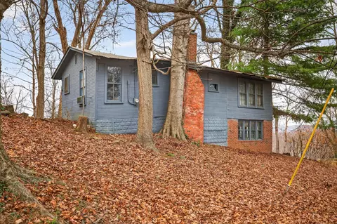 240 Clubhouse Dr, Hawesville, KY 42348