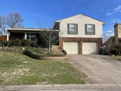 4409 Taylor Dr, Owensboro, KY 42303