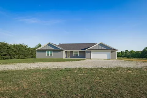 6460 Stevens School Rd, Whitesville, KY 42378