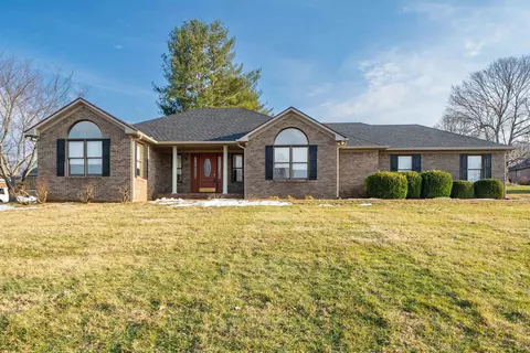 3816 Meadowbrook Ct, Owensboro, KY 42303