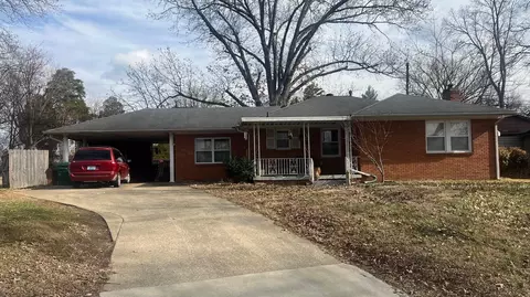 1252 Castlewood Pl, Owensboro, KY 42303