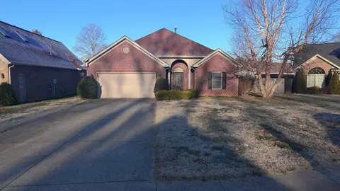 3216 Shadewood Ter, Owensboro, KY 42303