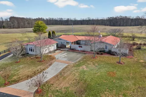 11344 Canneyville Rd, Morgantown, KY 42261