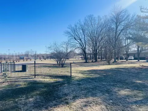 221 S Main St, Beaver Dam, KY 42320