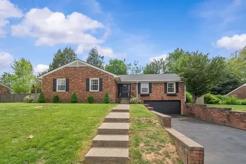 2028 Crestwood Dr, Owensboro, KY 42301