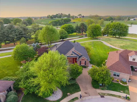 6681 Waterford Pl, Owensboro, KY 42303