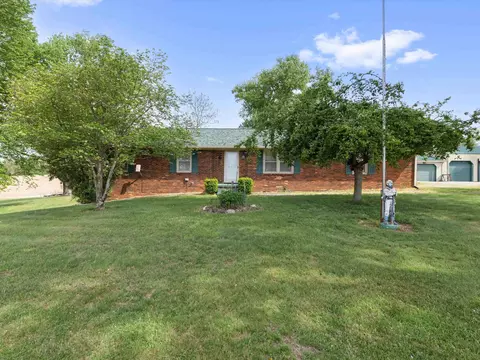 7365 Crooked Creek Rd, Owensboro, KY 42301