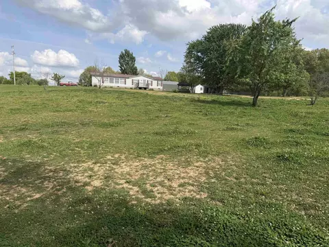 2945 Moseley Rd, Utica, KY 42376