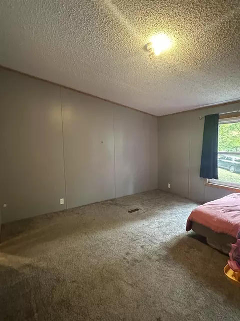 Bedroom - 91 Phelps Dr, Cromwell, KY 42333 photo 2 of 2