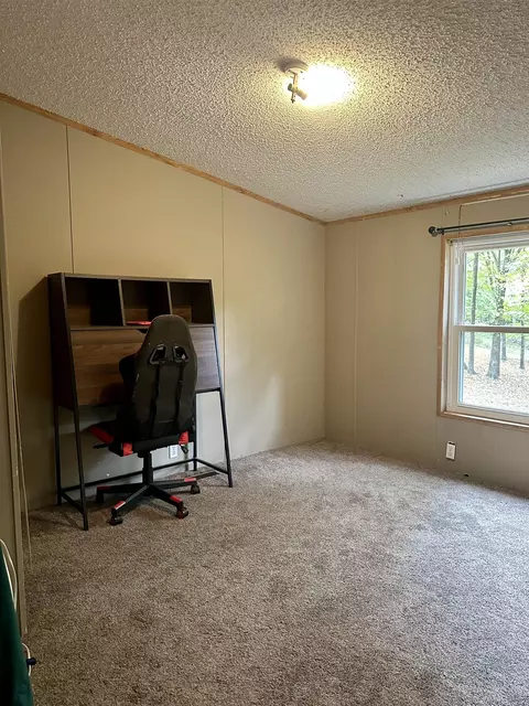 Bedroom - 91 Phelps Dr, Cromwell, KY 42333 photo 1 of 2