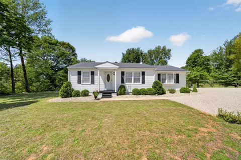 6148 Saint Lawrence Rd, Philpot, KY 42366