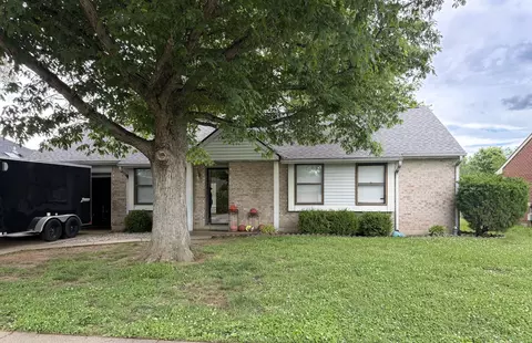 3885 Raintree Dr, Owensboro, KY 42301