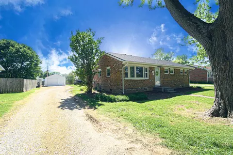 900 Isaac Shelby Dr, Owensboro, KY 42303