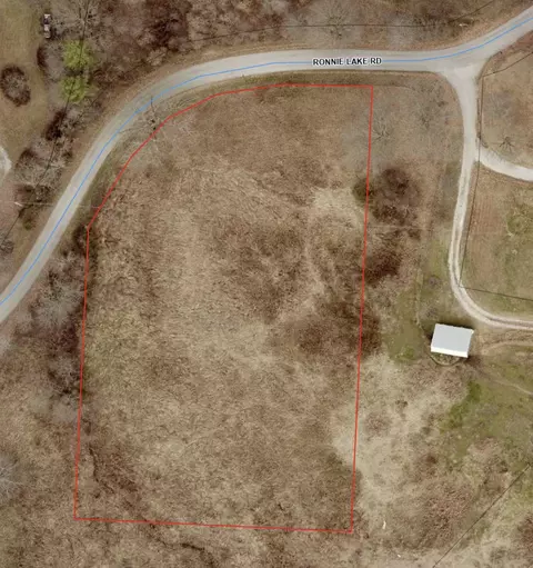 4084 Ronnie Lake Rd, Utica, KY 42376