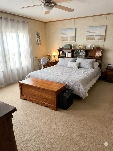 Bedroom - 404 J Carroll Rd, Bee Spring, KY 42207 photo 1 of 3