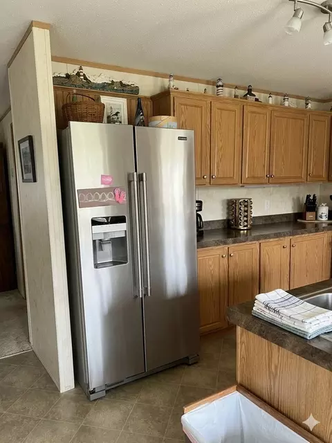 Kitchen - 404 J Carroll Rd, Bee Spring, KY 42207 photo 1 of 6