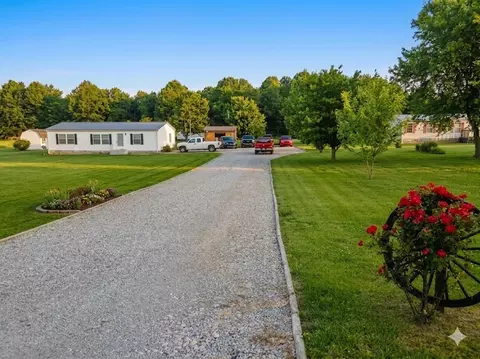 Exterior - 404 J Carroll Rd, Bee Spring, KY 42207 photo 2 of 8