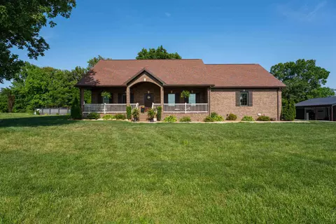 10835 Jackson Rd N, Utica, KY 42376