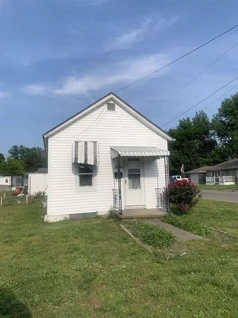 1911 Hall St, Owensboro, KY 42303