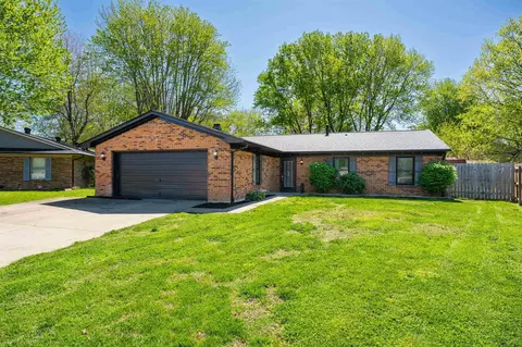3330 Majestic Prince Dr, Owensboro, KY 42303
