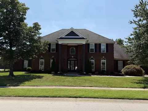 4249 Lake Forest Dr, Owensboro, KY 42303