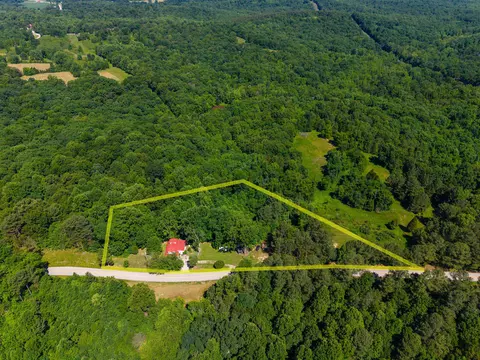 8920 State Route 144 E, Hawesville, KY 42348