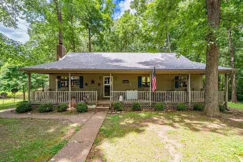 3016 Moseley Rs, Utica, KY 42376
