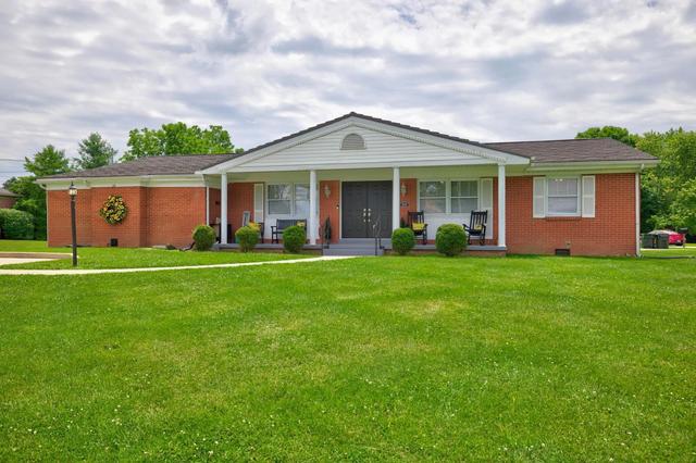 212 W Third St, Hardinsburg, KY 40143