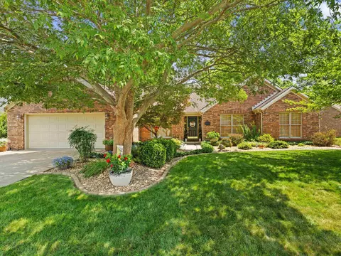 2618 Hillbrooke Pkwy, Owensboro, KY 42303