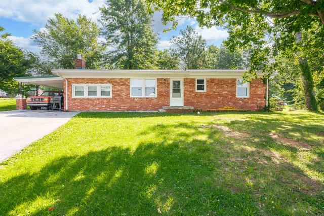 708 Elm St, Cloverport, KY 40111
