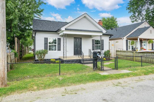 1121 Hall St, Owensboro, KY 42303