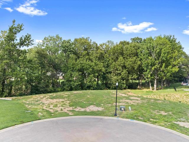 5020 Pine Valley Cv, Owensboro, KY 42303