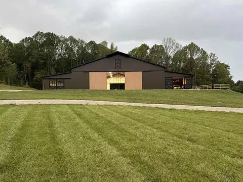1360 Yelvington Knottsville Rd, Maceo, KY 42355