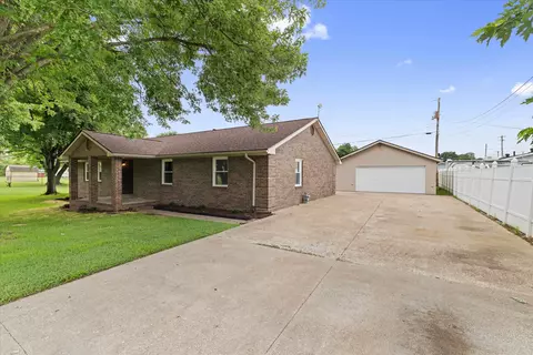 4818 Grandview Dr, Owensboro, KY 42303