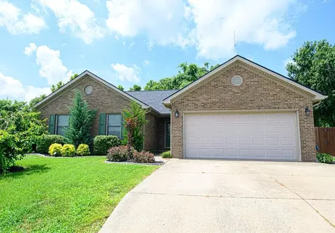 102 Goldfinch Dr, Owensboro, KY 42301