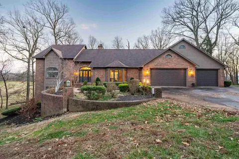 11 Hilltop Dr, Owensboro, KY 42303