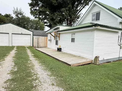 890 Pell St, Lewisport, KY 42351