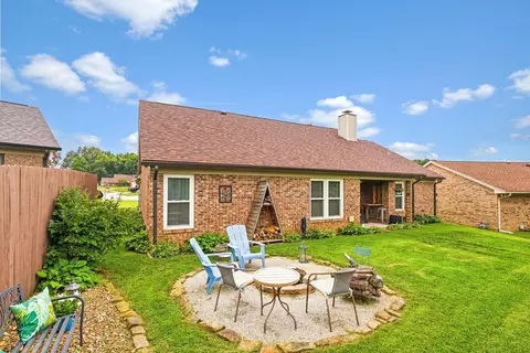 3721 War Admiral Dr, Owensboro, KY 42303