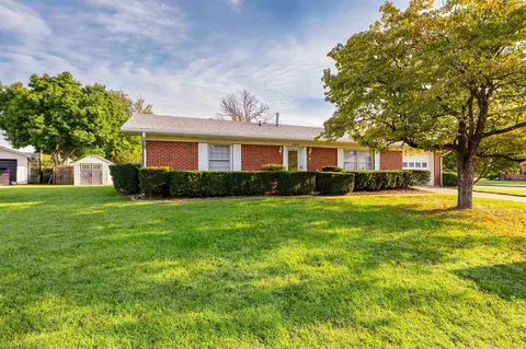 2235 Pensive Ct, Owensboro, KY 42301