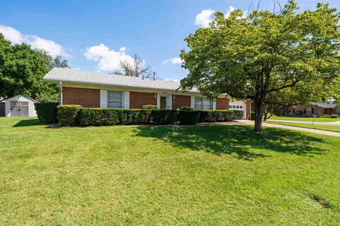 2235 Pensive Ct, Owensboro, KY 42301