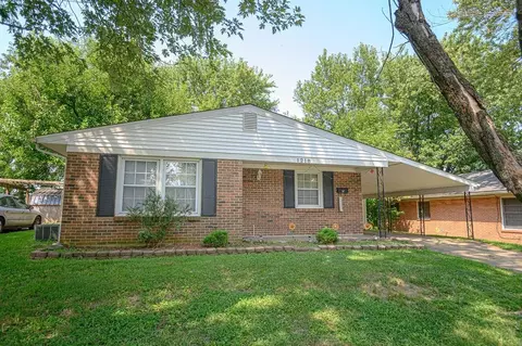 1218 Wayside Dr W, Owensboro, KY 42301
