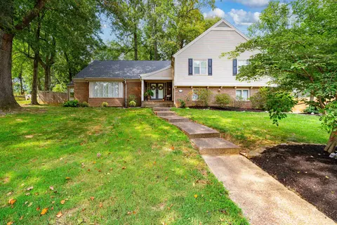 1411 Woodbridge Trl, Owensboro, KY 42303
