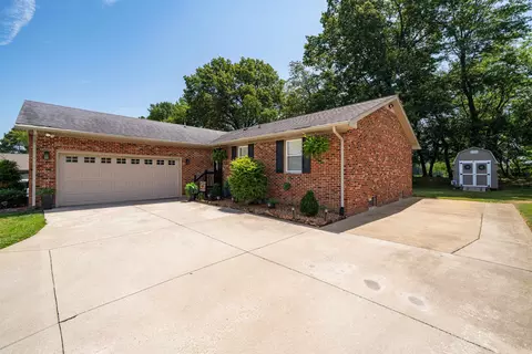 3940 S Bordeaux Loop, Owensboro, KY 42303